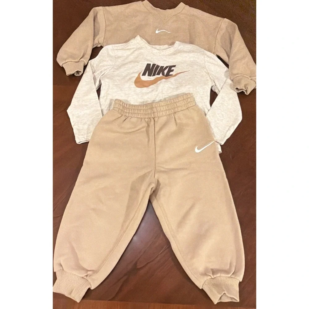 Nike Three Piece Outfit Beige Tan Size 3T